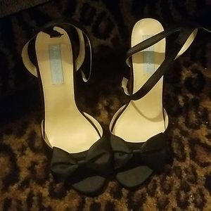 Betsy Johnson Shoes Blk Satin Barely worn